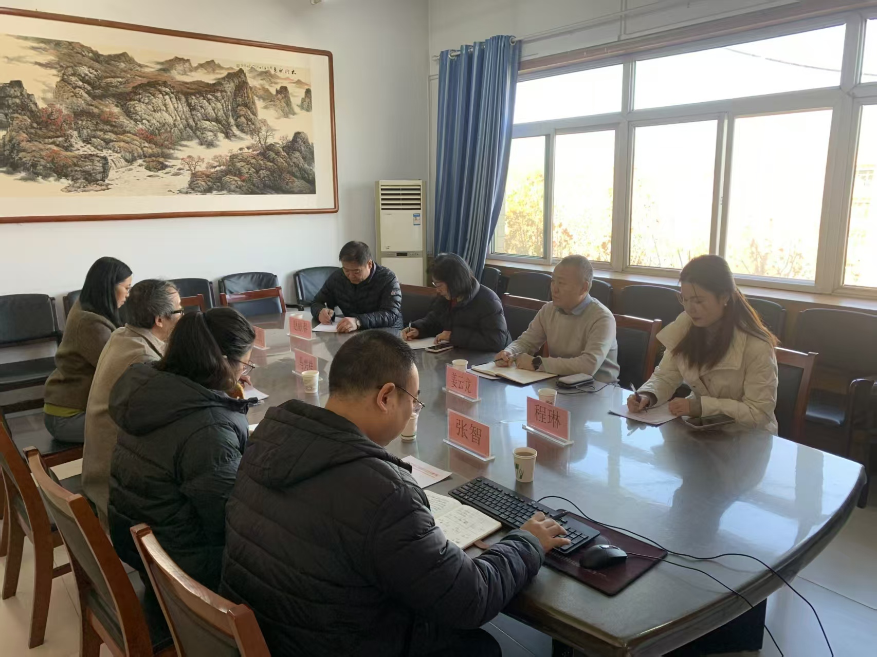 1765198511114791.jpg eff8eeb2e73ad58a39508d719d99f898.jpg